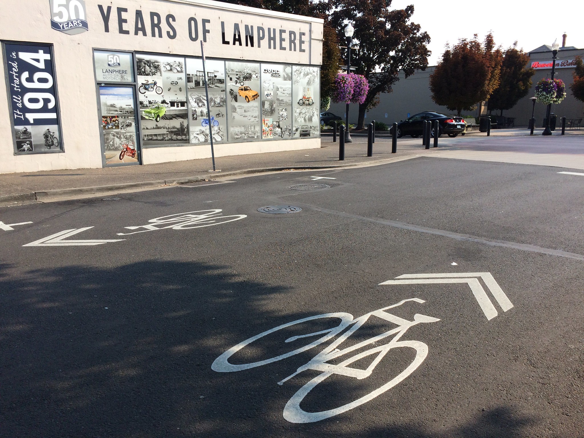 Beaverton bike lane bike sign